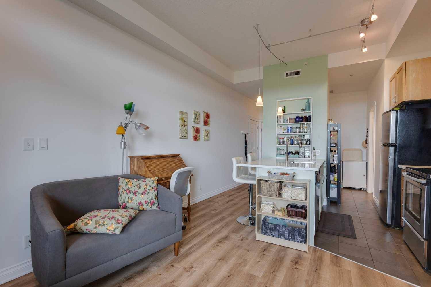 Calgary, AB T3C 2Z1,24 Hemlock CRES Southwest #3608