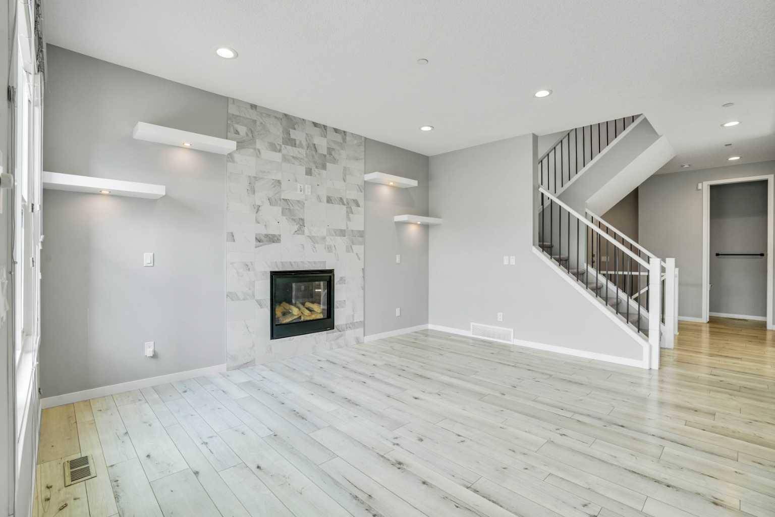 Calgary, AB T3P 0V5,29 Howse TER NE