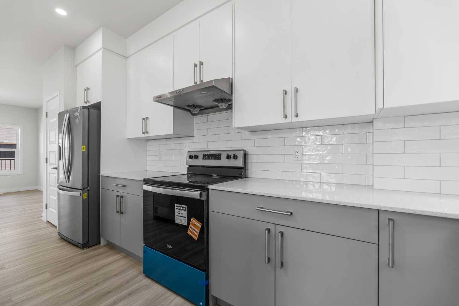 Calgary, AB T3N 2N8,90 Corner Meadows MNR NE #605