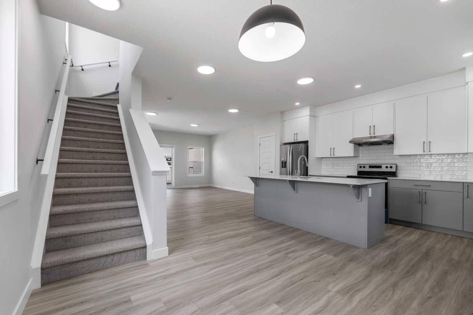 Calgary, AB T3N 2N8,90 Corner Meadows MNR Northeast #605