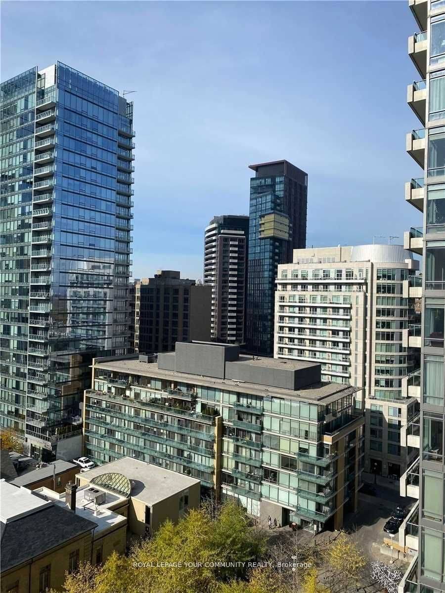 1 Yorkville AVE #1106, Toronto C02, ON M4W 0B1