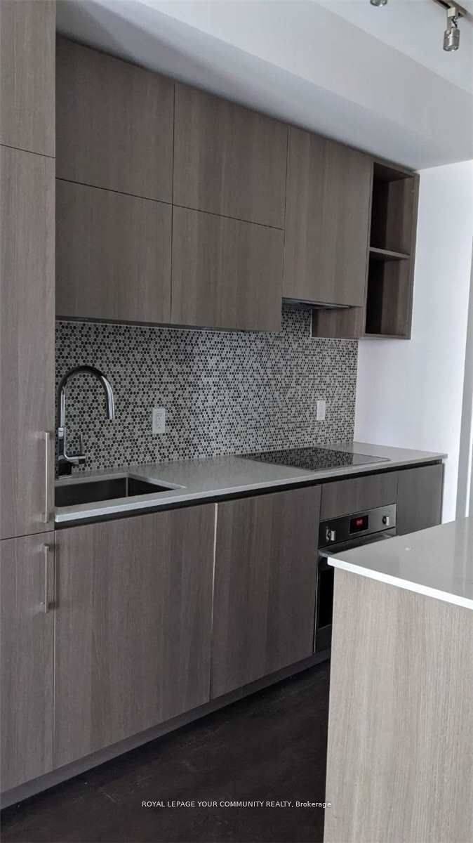 Toronto C02, ON M4W 0B1,1 Yorkville AVE #1106