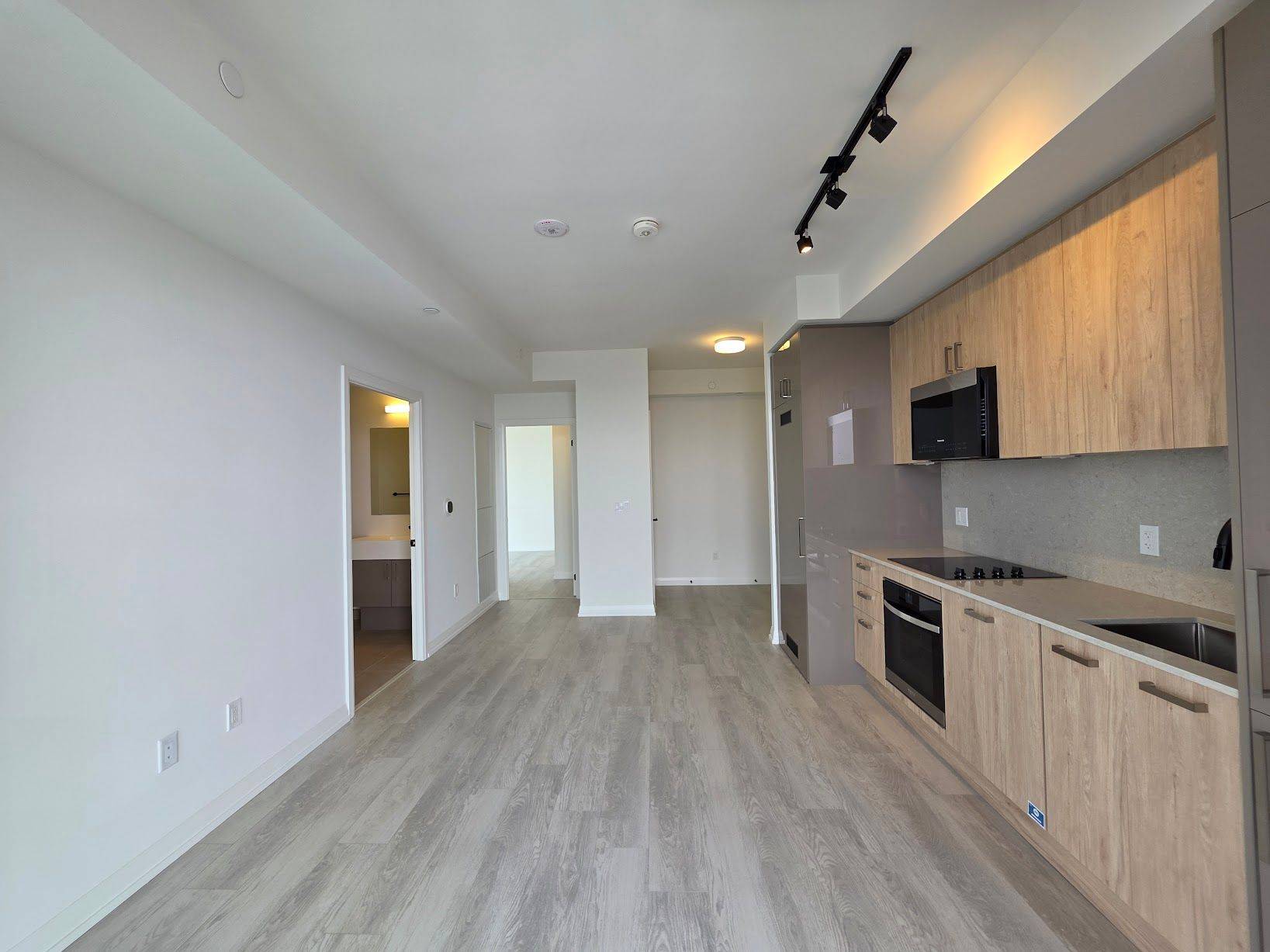 Toronto C01, ON M5T 0E3,280 Dundas ST W #1811