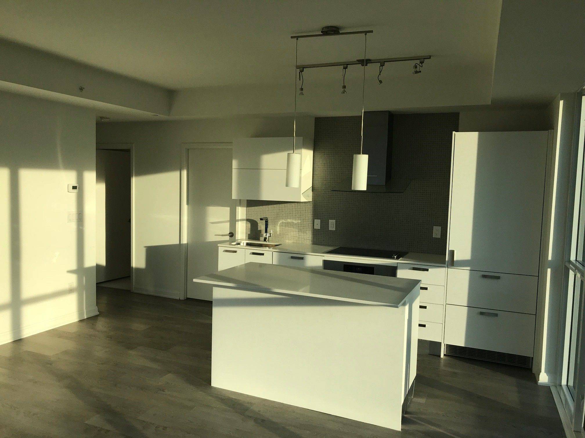 Toronto C07, ON M2N 5M6,9 Bogert AVE #2107