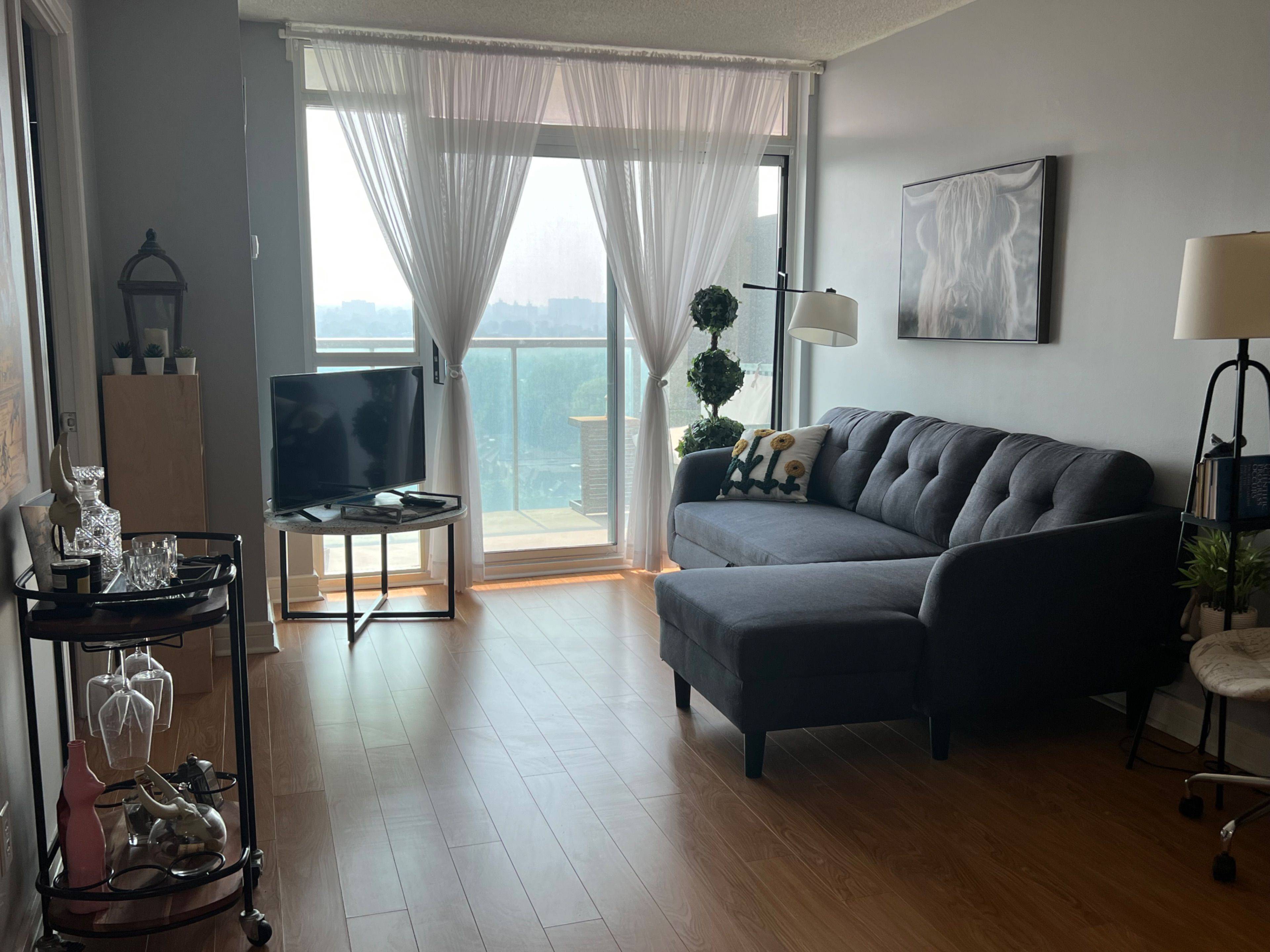 18 Harrison Garden BLVD #1511, Toronto C14, ON M2N 7J7