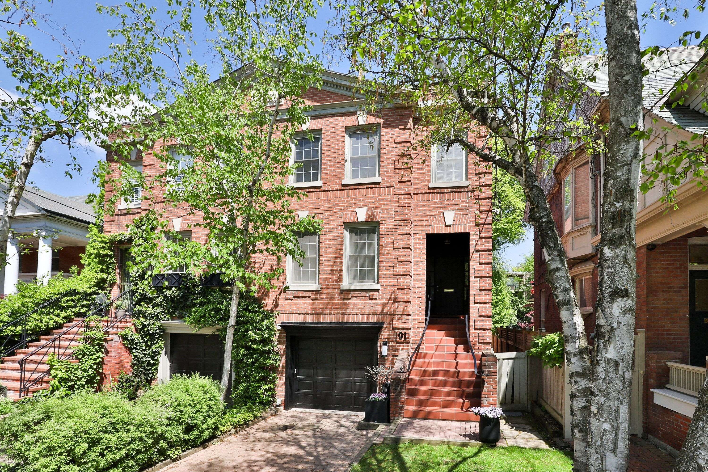 91 Glen RD, Toronto C09, ON M4W 2V5