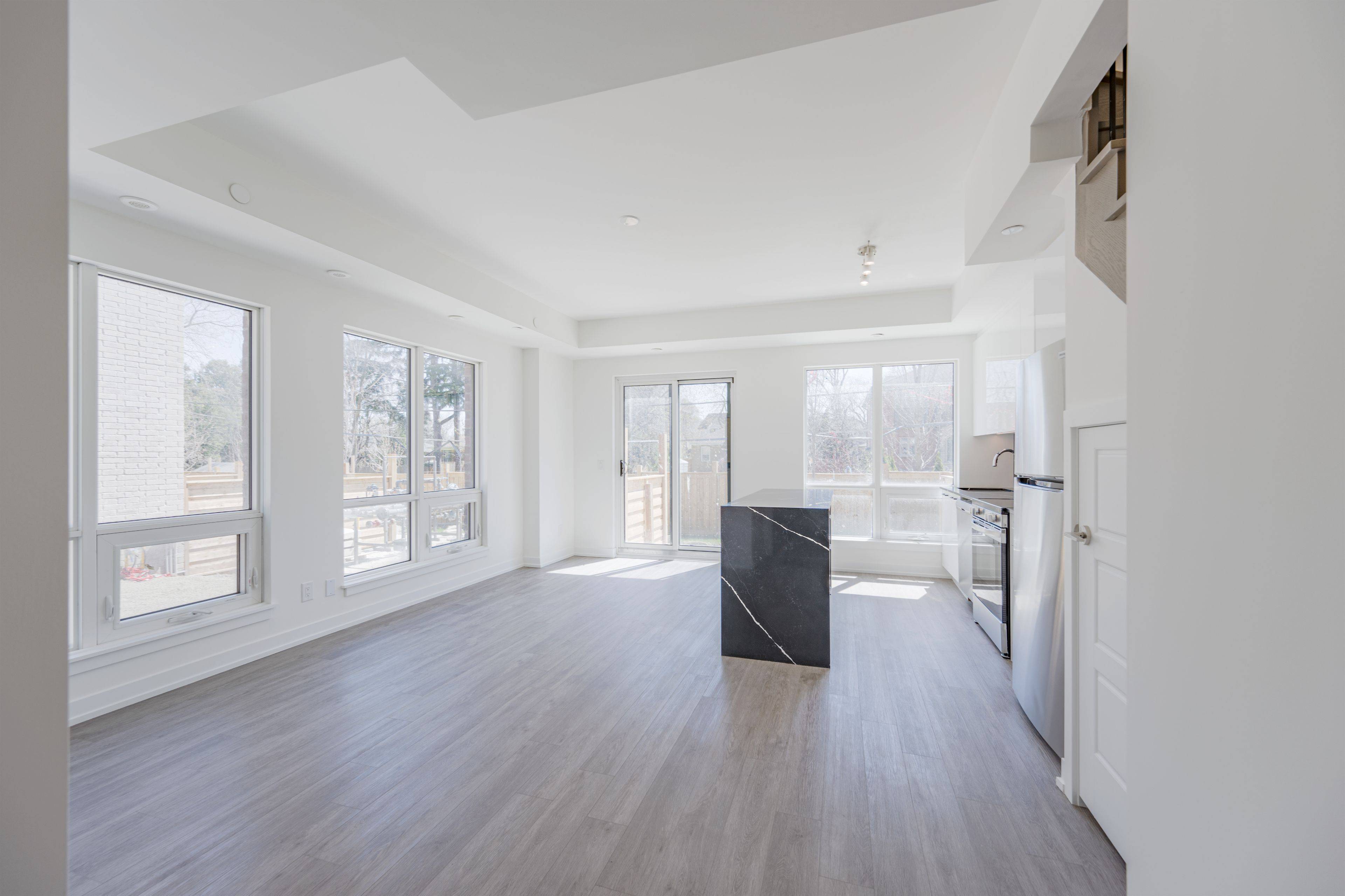 Toronto C06, ON M3H 2T4,861 Sheppard AVE W #68