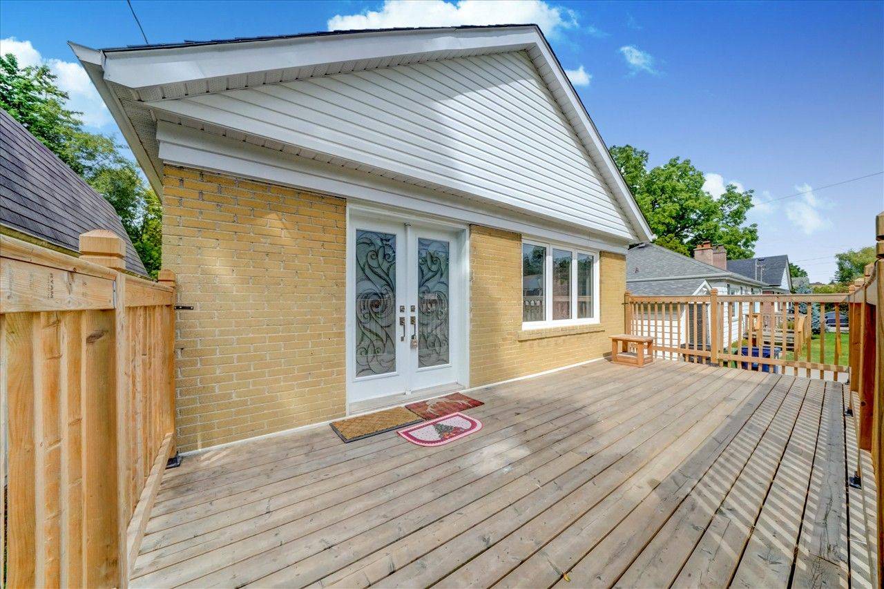 Toronto E08, ON M1M 2B7,20 Martindale RD #Main