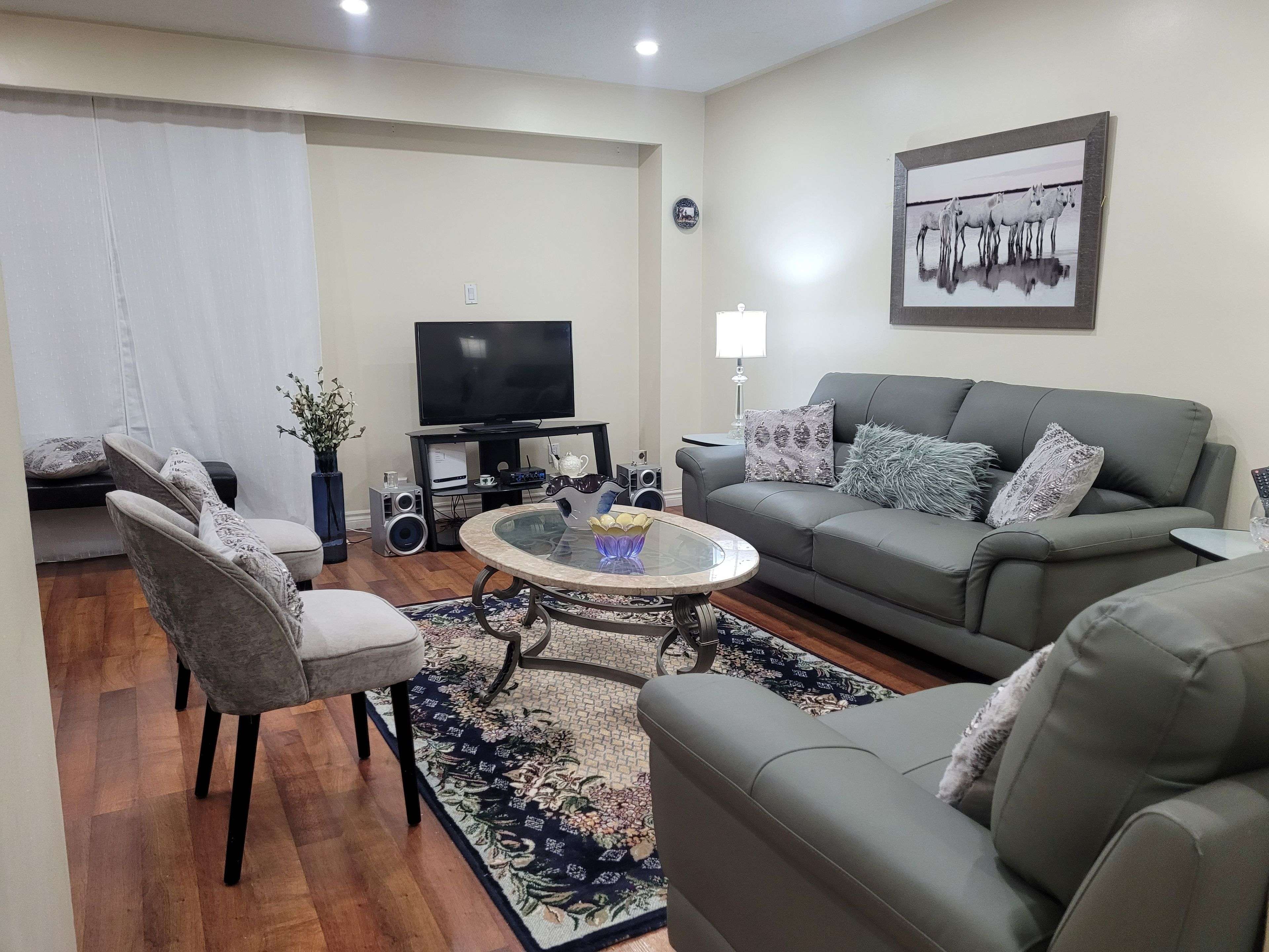 Toronto E09, ON M1E 4G4,96 Trailridge CRES