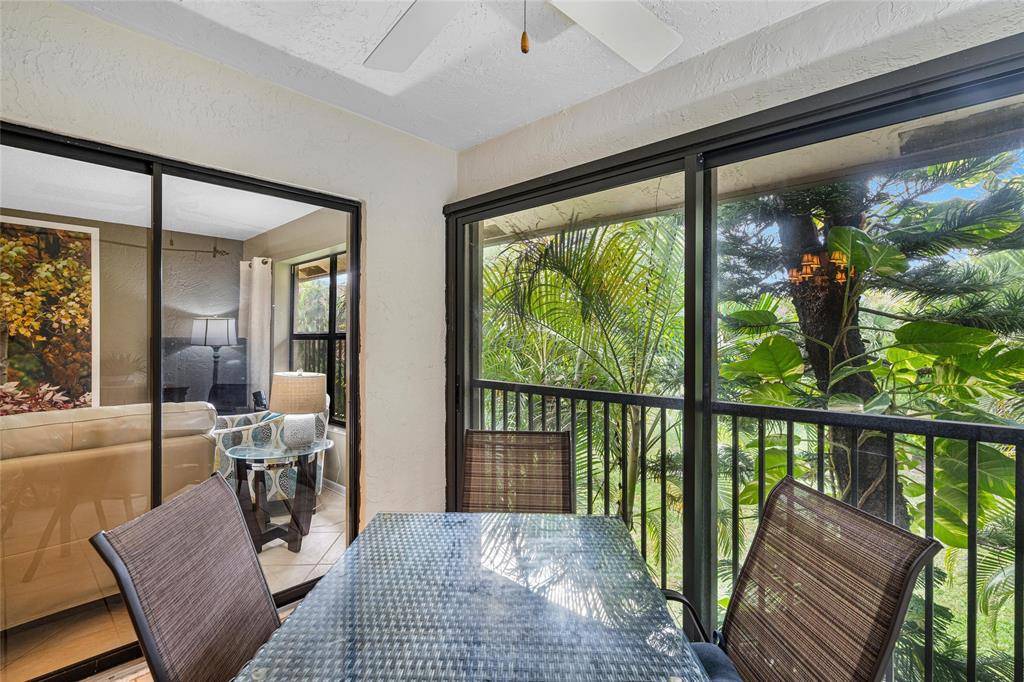 4063 NW 22nd St #219, Coconut Creek, FL 33066