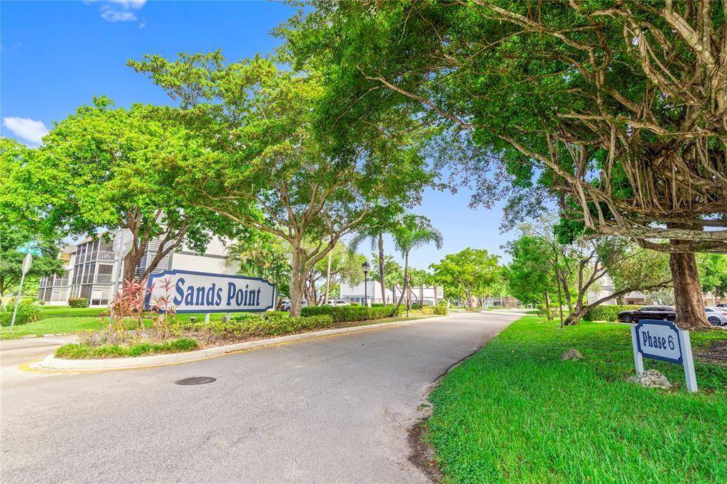 Tamarac, FL 33321,8380 Sands Point Blvd #J-309
