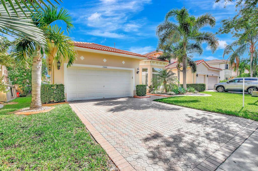 Pembroke Pines, FL 33332,19441 SW 61st St