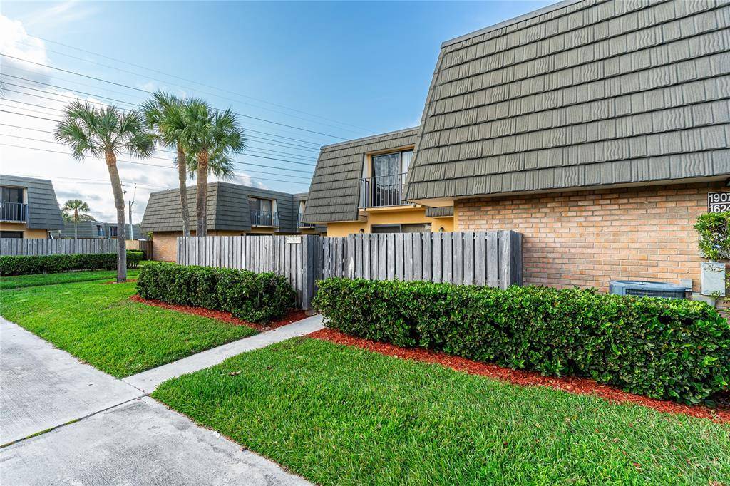 West Palm Beach, FL 33407,1624 16th Way