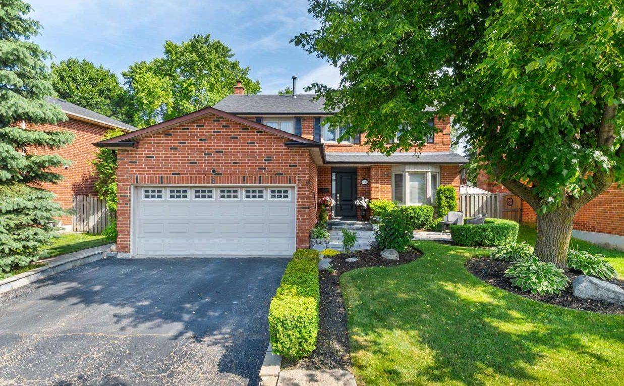 6 Larkin AVE, Markham, ON L3P 4R2