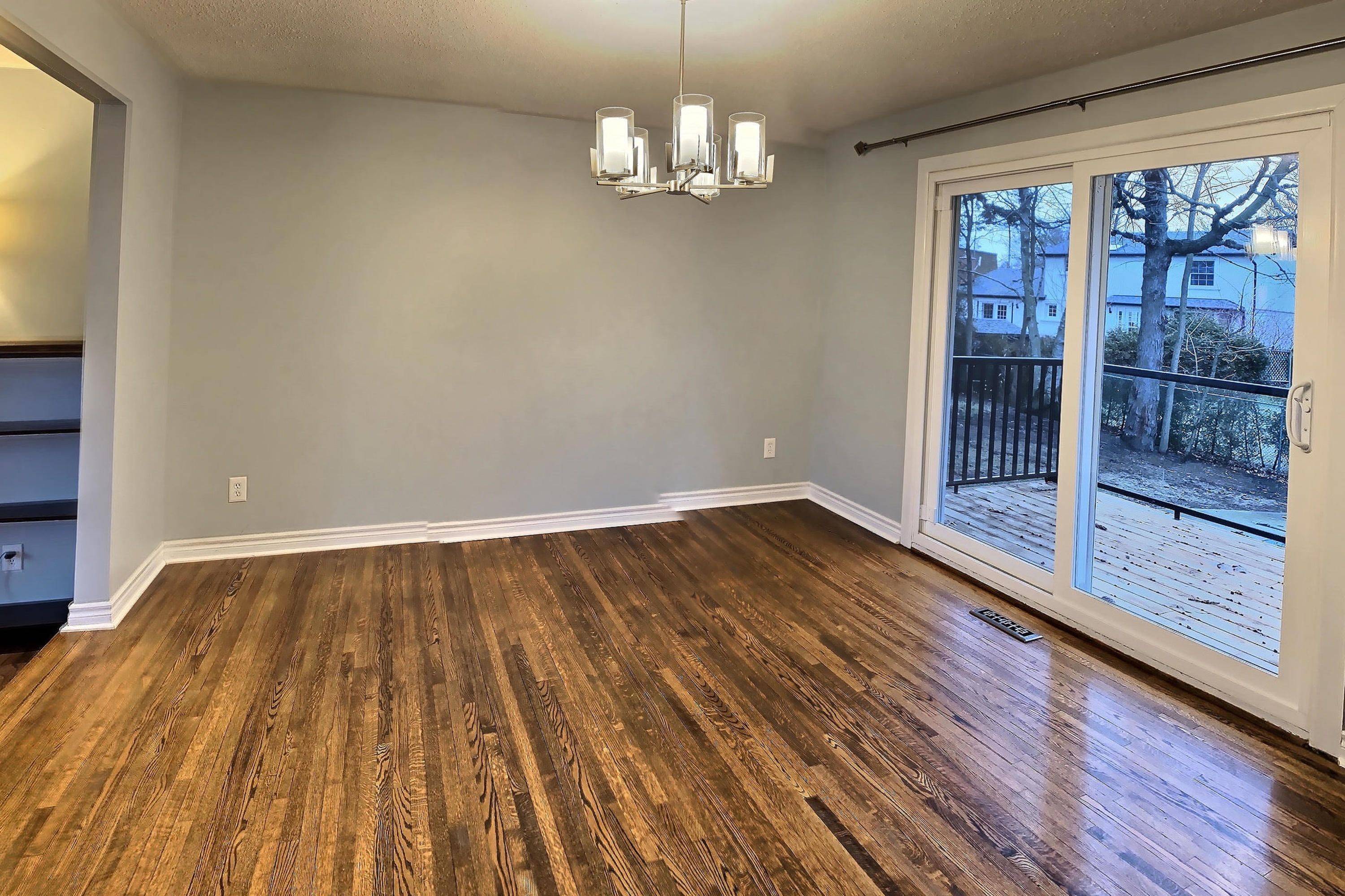 Oakville, ON L6J 5H4,163 Castle CRES