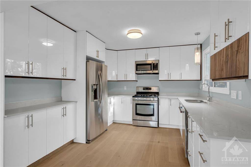 Mckellar Heights - Glabar Park And Area, ON K2A 1L5,2196 Lenester AVE
