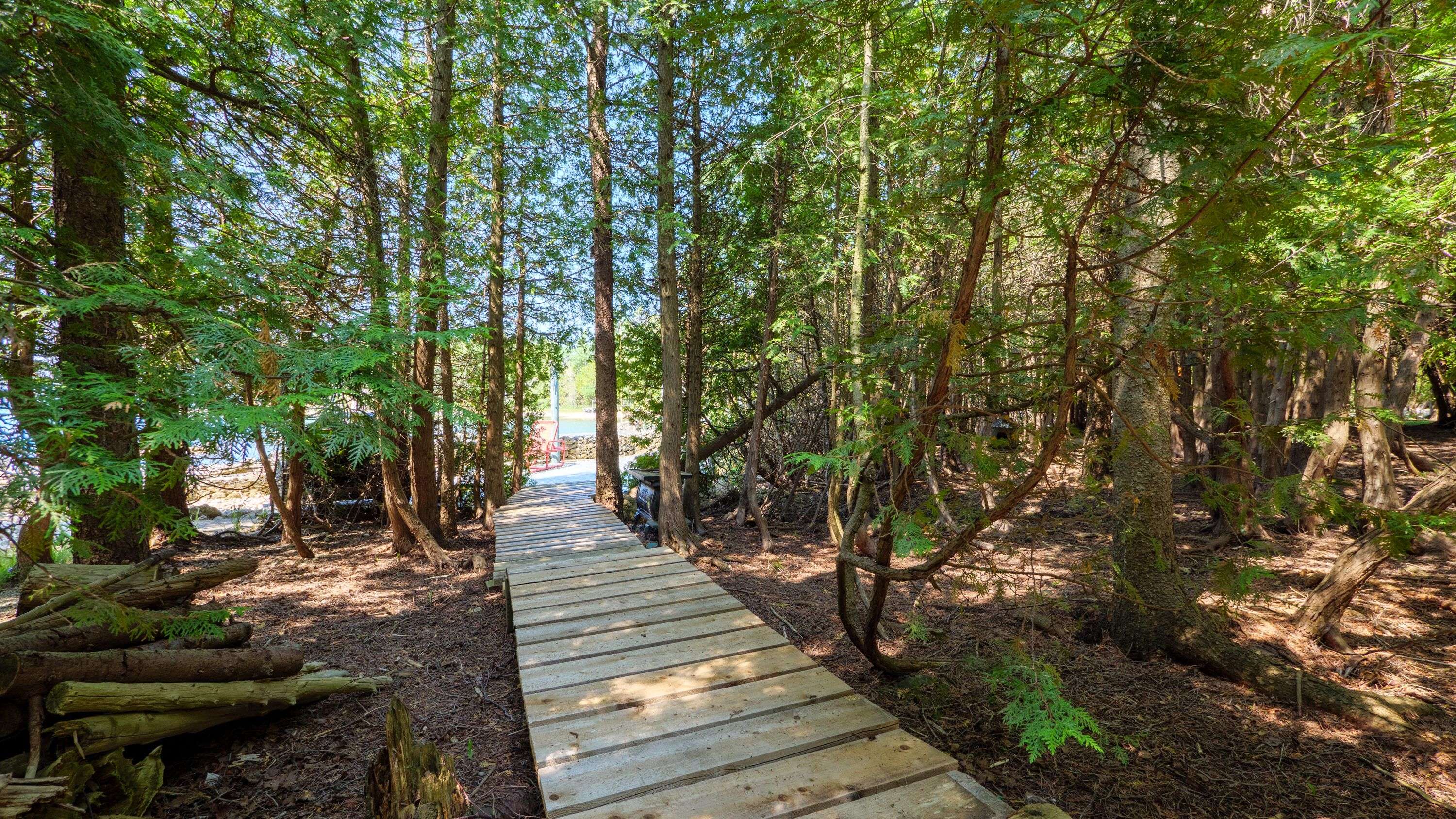 Northern Bruce Peninsula, ON N0H 1W0,7 Purgatory RD