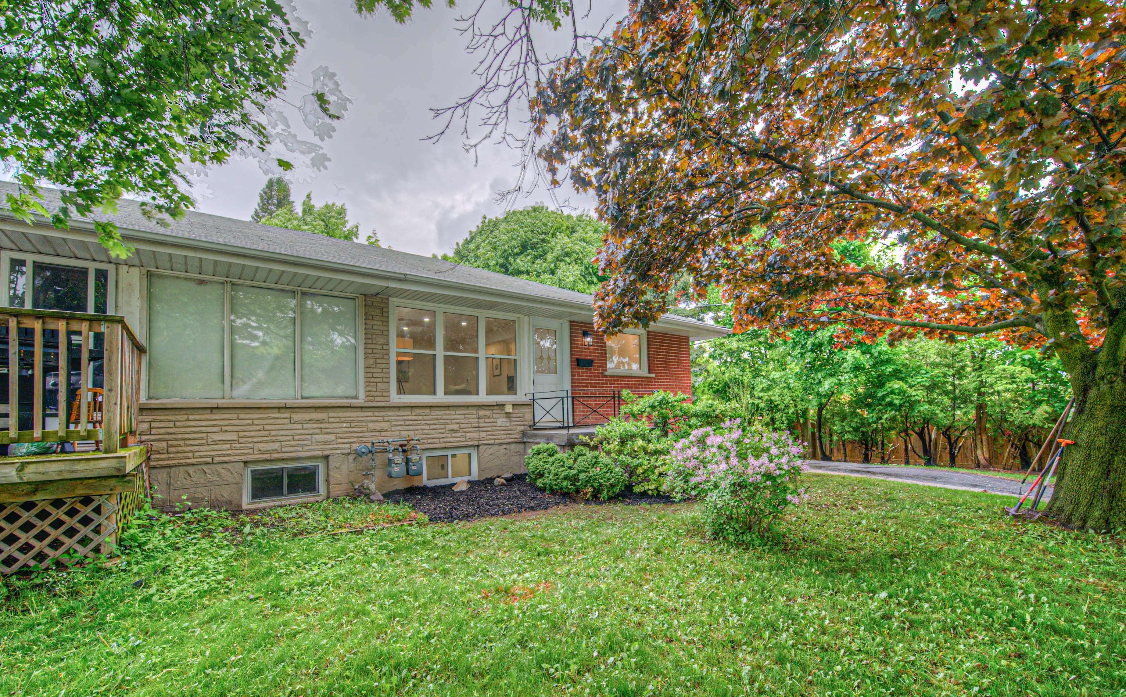 Cambridge, ON N1R 2W8,76 Ravine DR