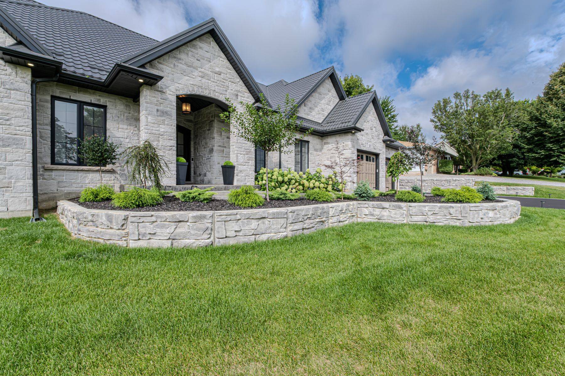 Brant, ON N0E 1L0,18 Bannister ST