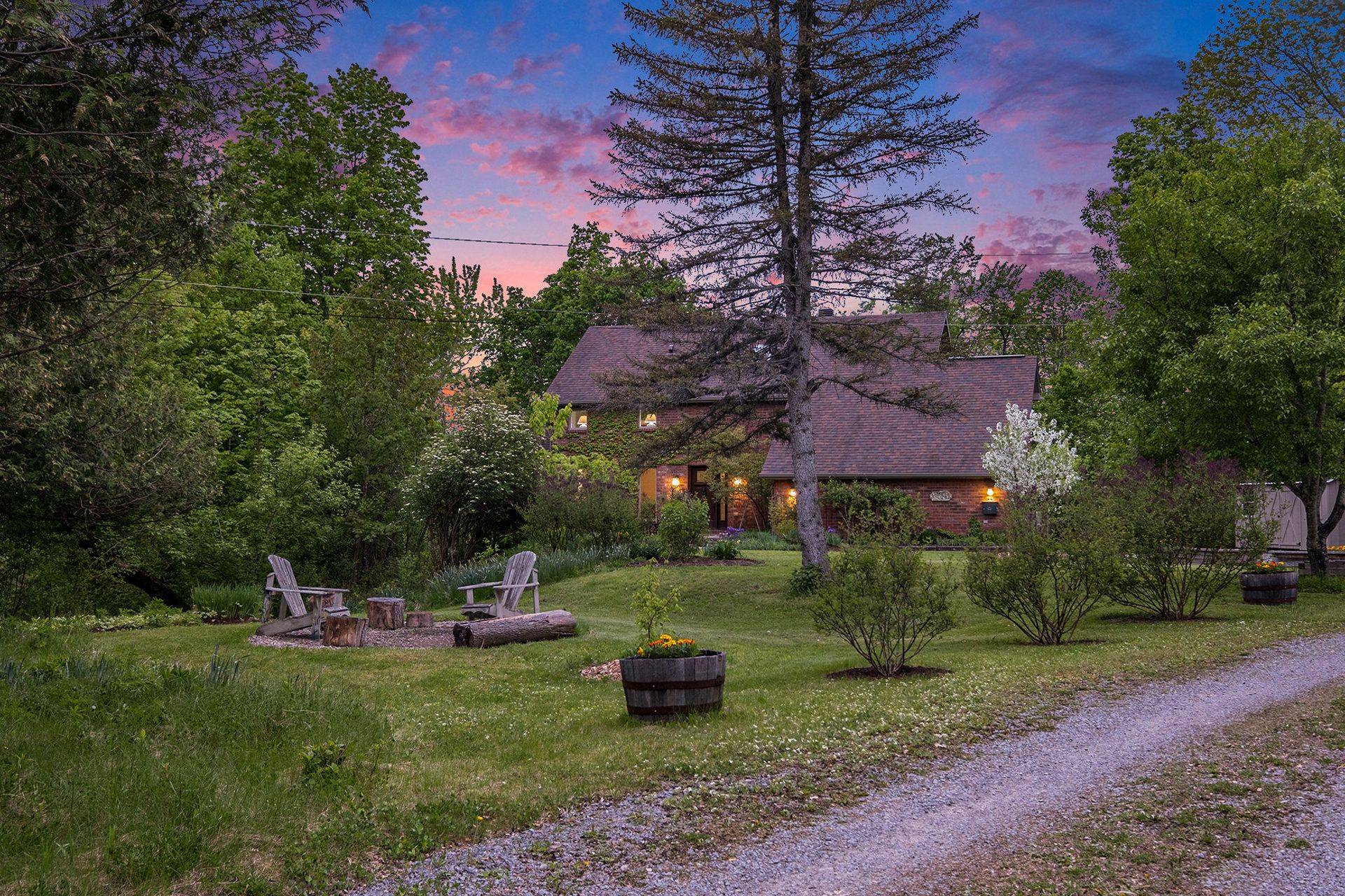 2259 Fitzroy ST, Carp - Dunrobin - Huntley - Fitzroy And Area, ON K0A 1X0