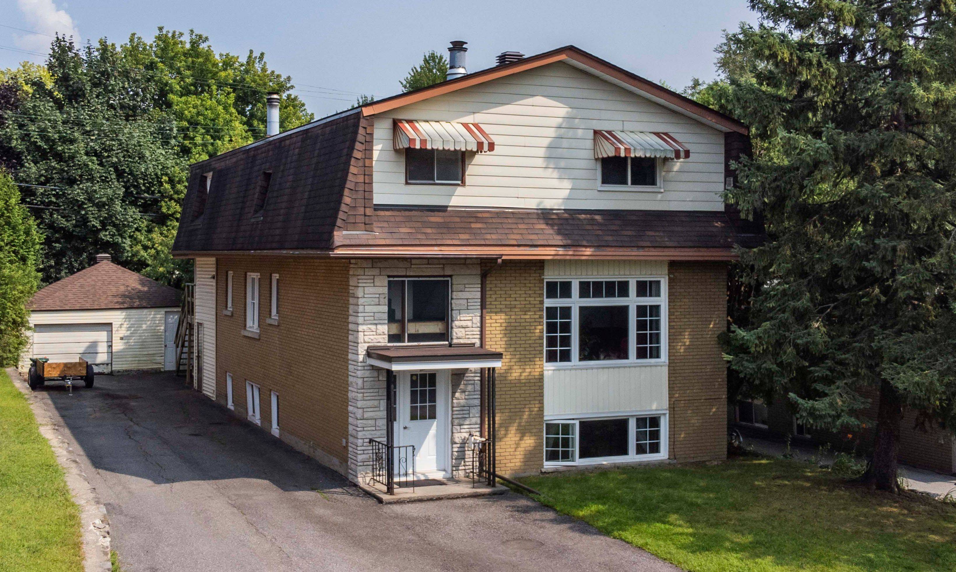151 Granville ST #3, Vanier And Kingsview Park, ON K1L 6Y3