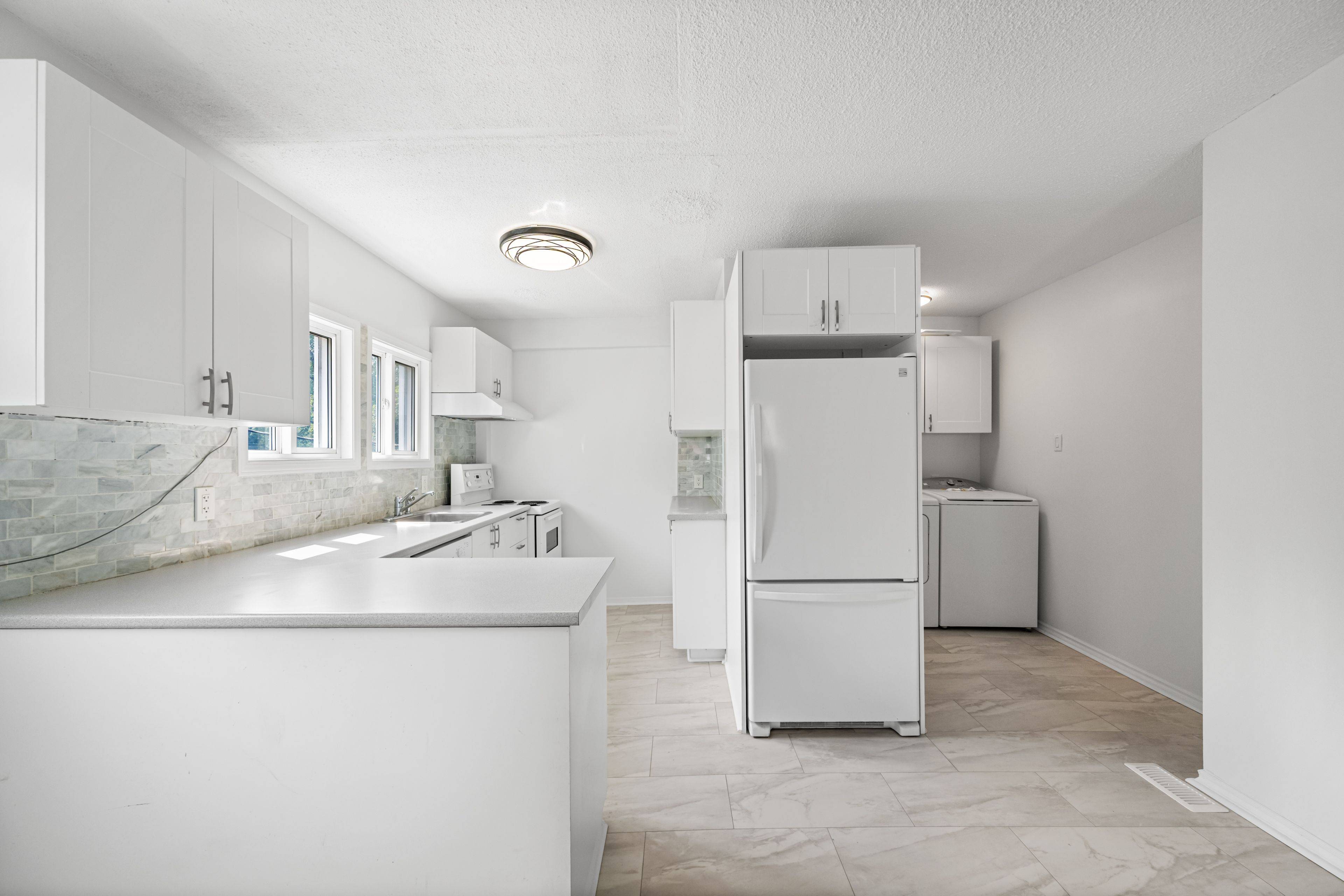 Vanier And Kingsview Park, ON K1L 6Y3,151 Granville ST #3