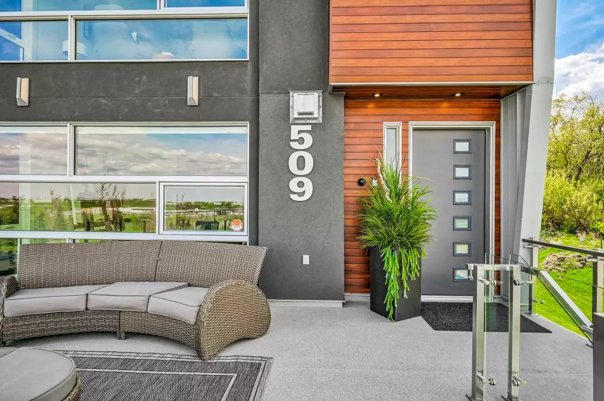 Calgary, AB T2E 6N8,509 31 AVE Northeast