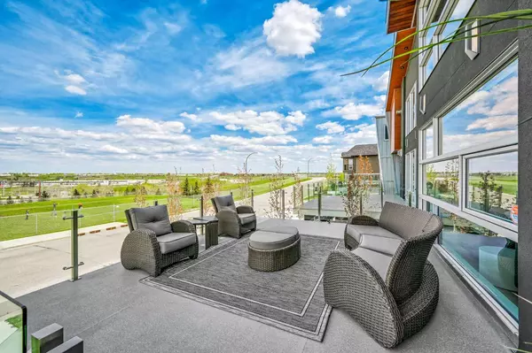 Calgary, AB T2E 6N8,509 31 AVE NE