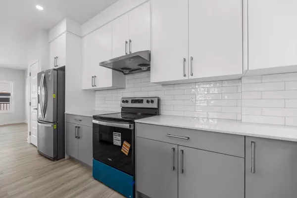 Calgary, AB T3N 2N8,90 Corner Meadows MNR NE #605