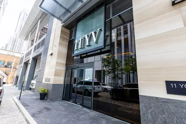 Toronto C02, ON M4W 0B7,11 Yorkville AVE #5407