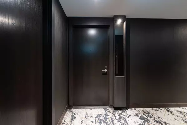 Toronto C02, ON M4W 0B7,11 Yorkville AVE #5407