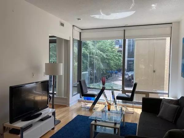 Toronto C02, ON M5R 1G1,21 Scollard ST #204