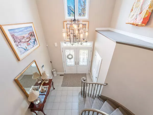 Whitby, ON L1M 0G9,6 Jarrow CRES