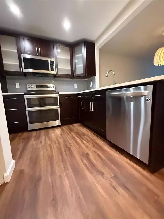 Davie, FL 33324,9480 Poinciana Pl #410