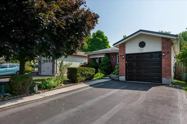 Barrie, ON L4M 5T3,92 Hickling TRL
