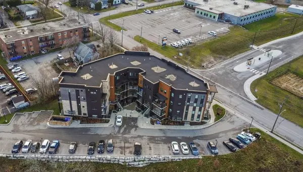 Orangeville, ON L9W 2W9,17 Centre ST #202