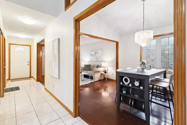 London East, ON N5V 4H1,994 Chippewa DR