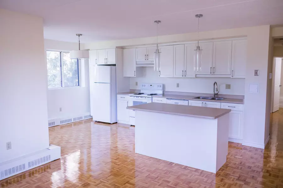 262 Rose ST #213, Barrie, ON L4M 5R2