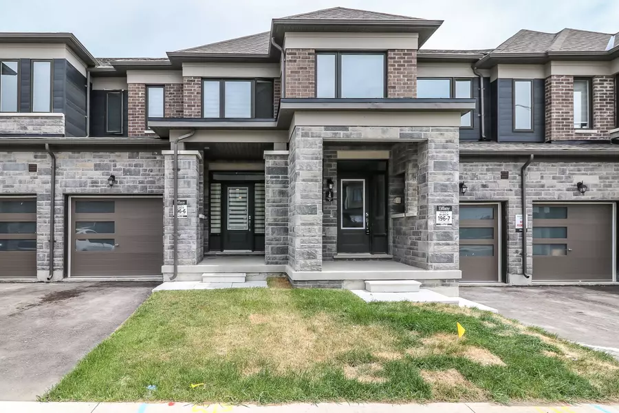 6 Durham AVE, Barrie, ON L9J 0W7