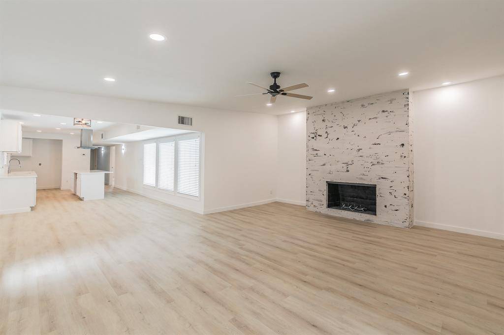 Dallas, TX 75230,11417 Park Central Place