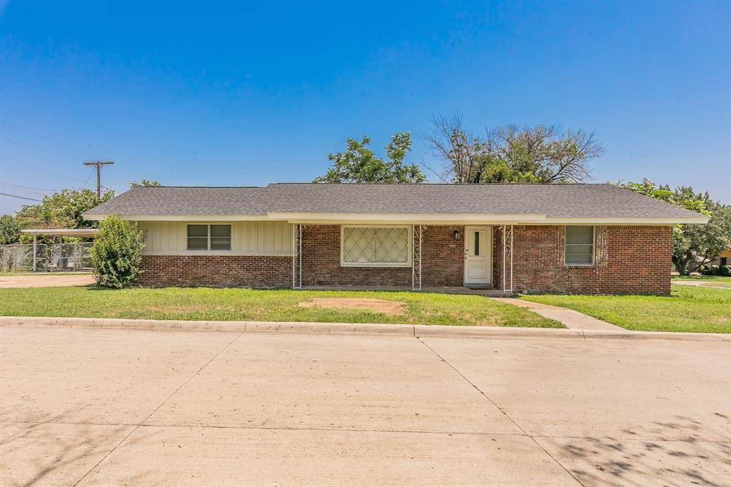 5909 Eisenhower Drive, Fort Worth, TX 76112