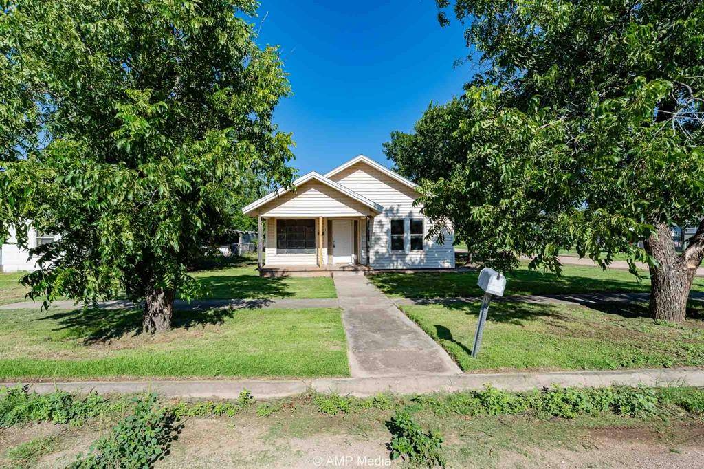 Stamford, TX 79553,802 S Anson Street