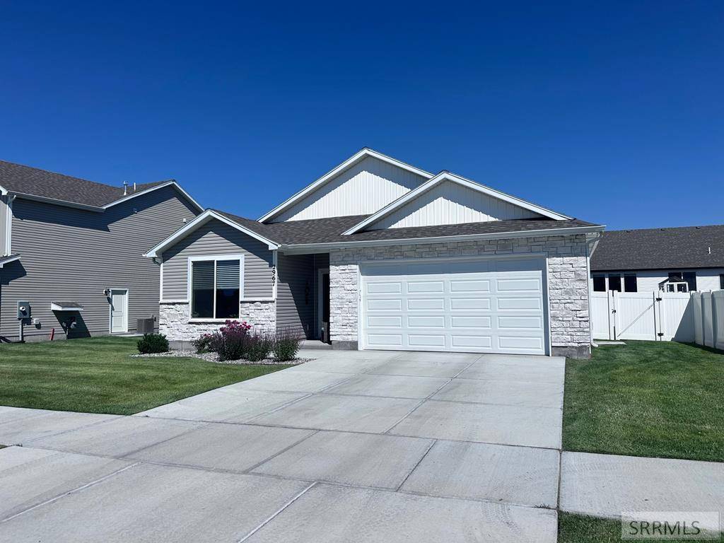 2967 Sydney, Ammon, ID 83406