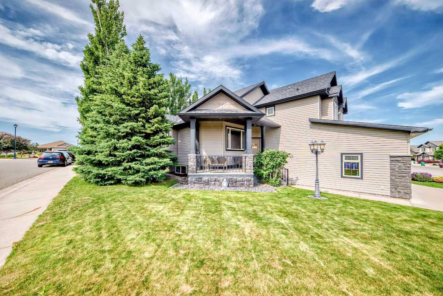 Lethbridge, AB T1K 7Y4,41 Canyoncrest PT West