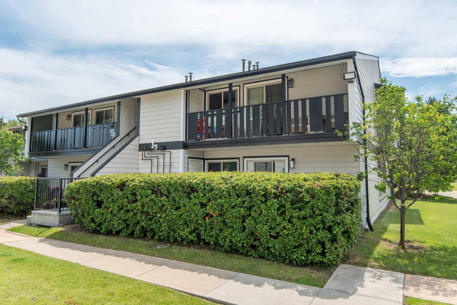 Red Deer, AB T4R 1M8,54 Bell ST #219