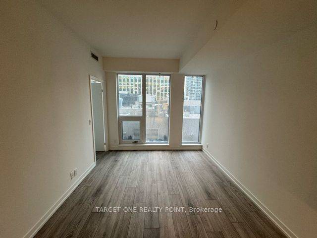 Toronto C01, ON M5V 3W2,55 Mercer ST #1511