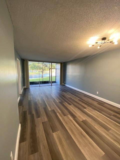 Tamarac, FL 33319,5980 NW 64th Ave #102