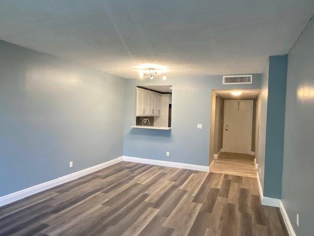 Tamarac, FL 33319,5980 NW 64th Ave #102