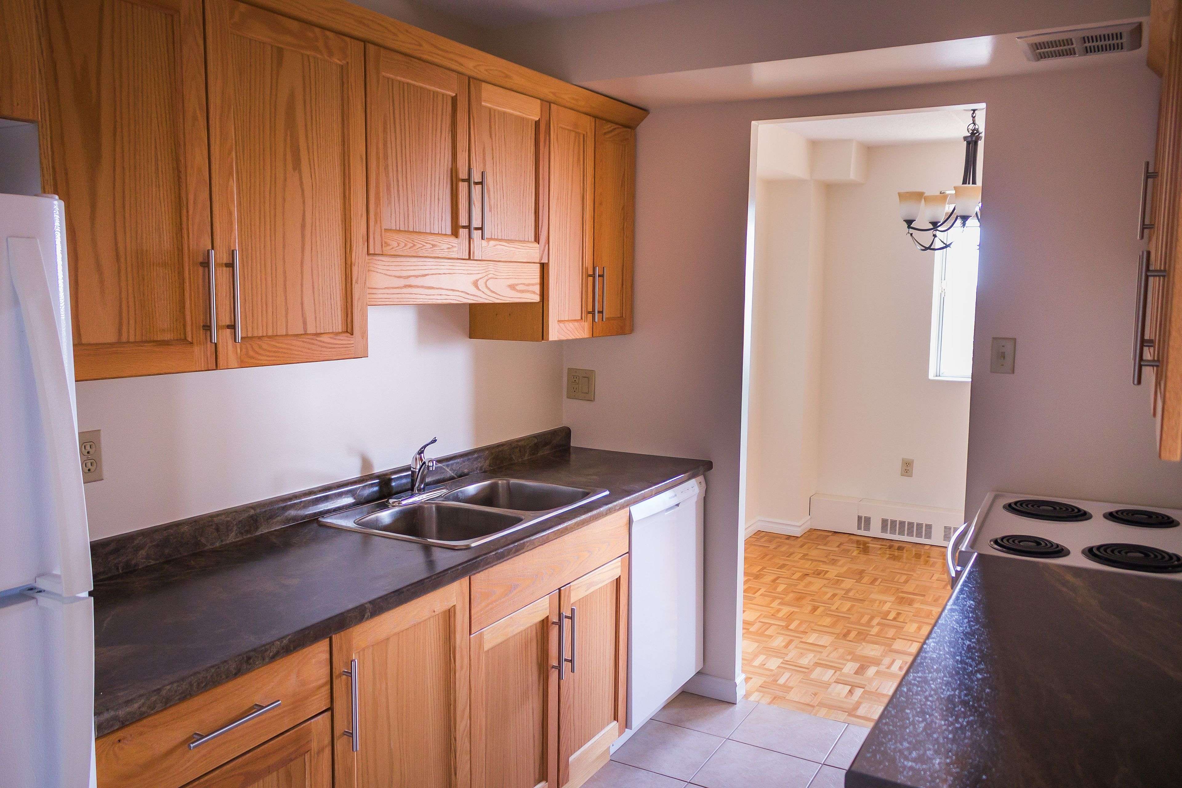 Barrie, ON L4M 5R2,262 Rose ST #610
