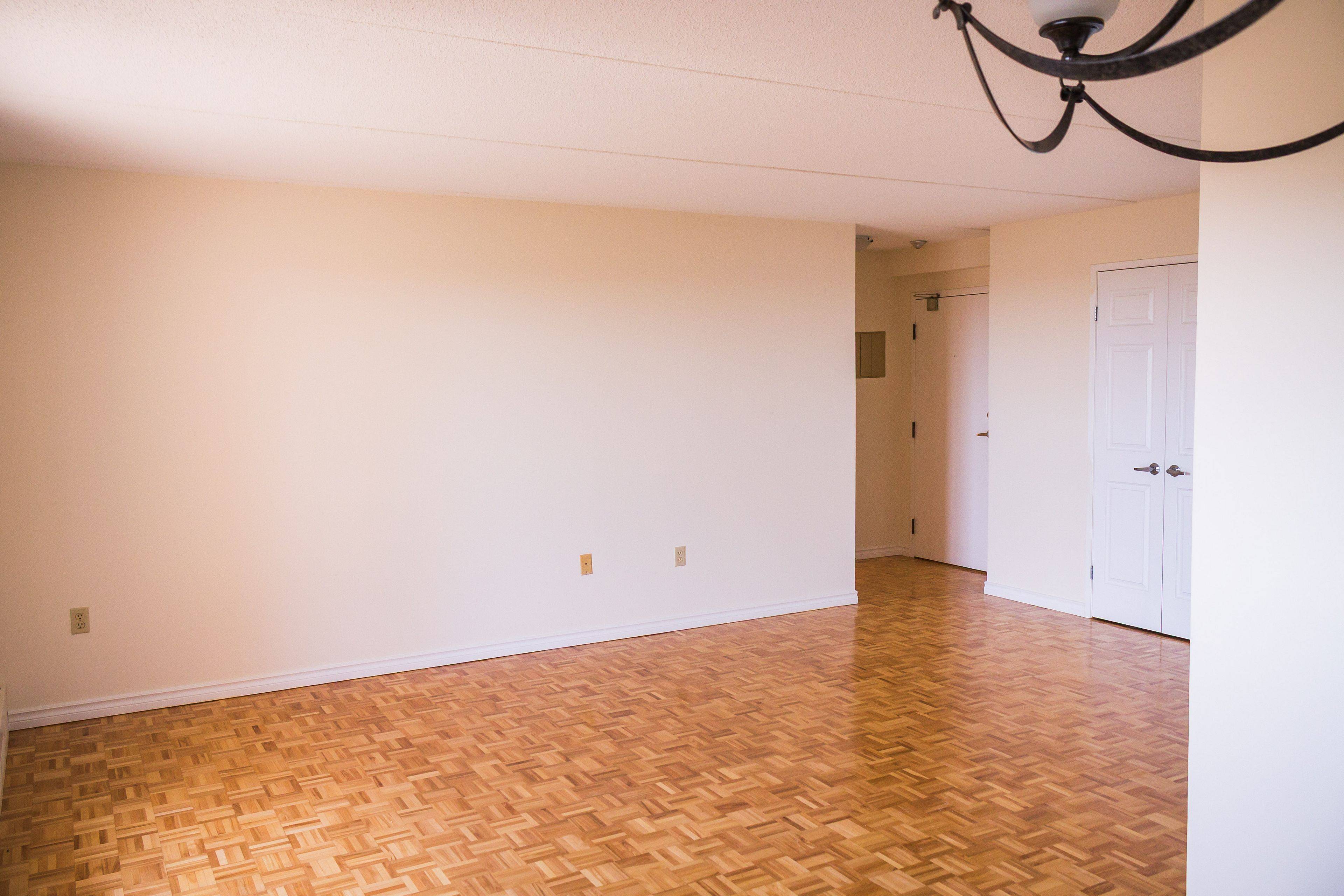 Barrie, ON L4M 5R2,262 Rose ST #610